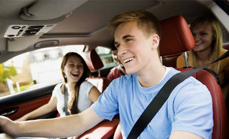Book in advance to save up to 40% on Under 21 car rental in Conchal
